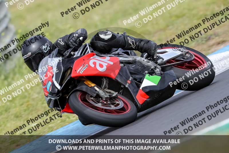 estoril;event digital images;motorbikes;no limits;peter wileman photography;portugal;trackday;trackday digital images